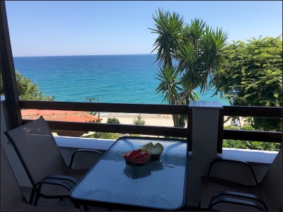 ΔΙΑΜΕΡΙΣΜΑ 10